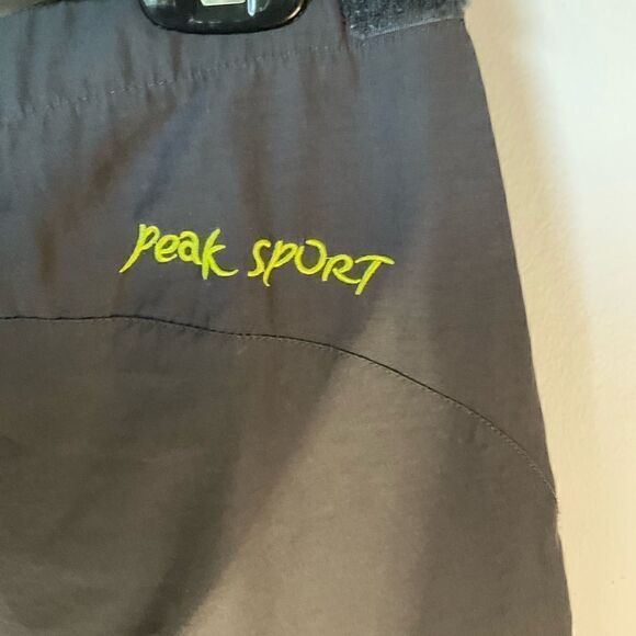 Peak Athletic Quickdry Capris, Small. Athletics triathalons camping and glamping - Picture 3 of 7